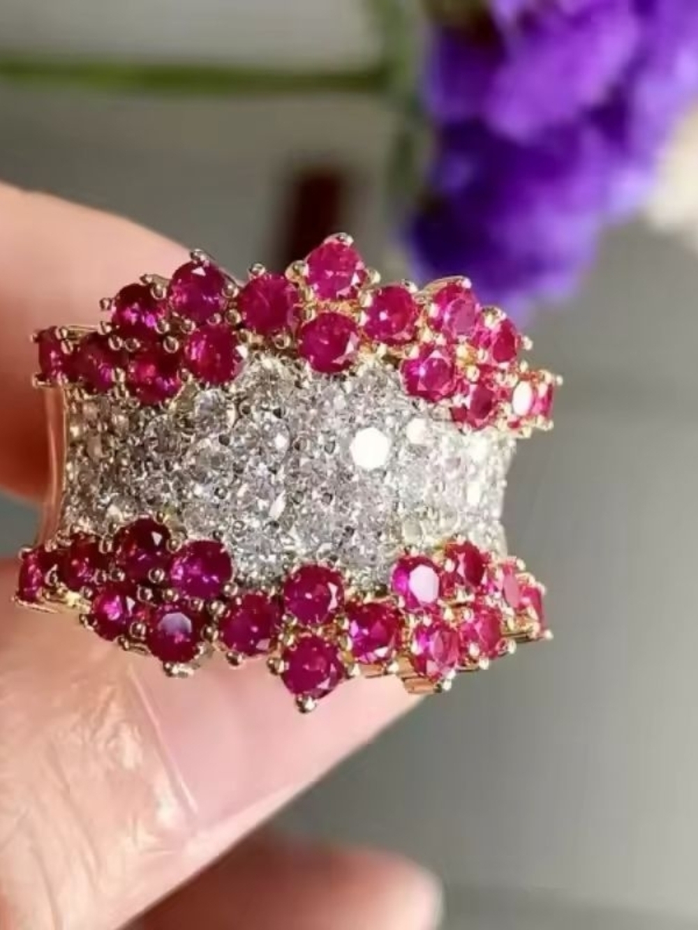 Gold Ring with Pink Gemstones and Clear Crystals - Picture 4 of 5